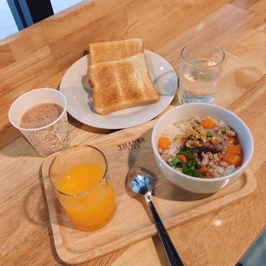 Thanks​Pama​ 방콕 외부 사진